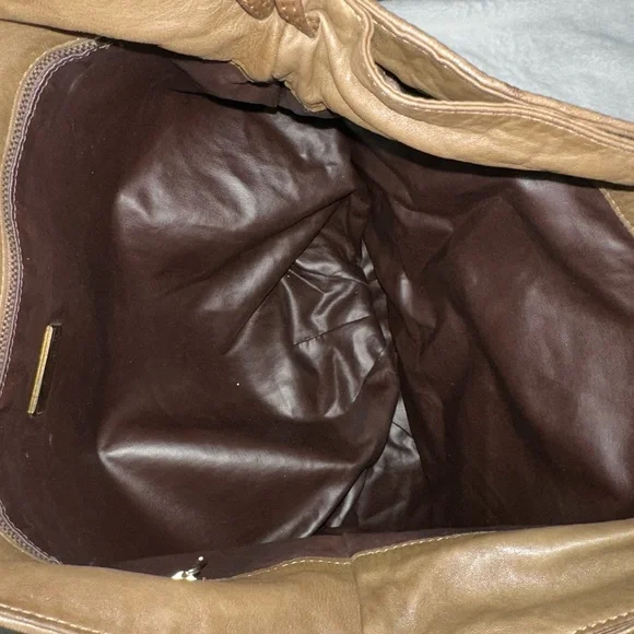 Bottega Veneta 🔥Taupe Woven Leather Shoulder Bag🔥 - Picture 11 of 13